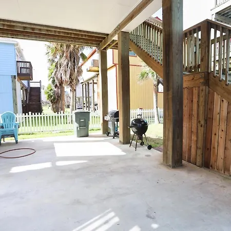 Yellow Beach Haven, Decks, Views, Mere Steps To Sand Galveston Exterior photo