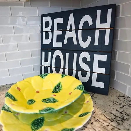Yellow Beach Haven, Decks, Views, Mere Steps To Sand Galveston Exterior photo