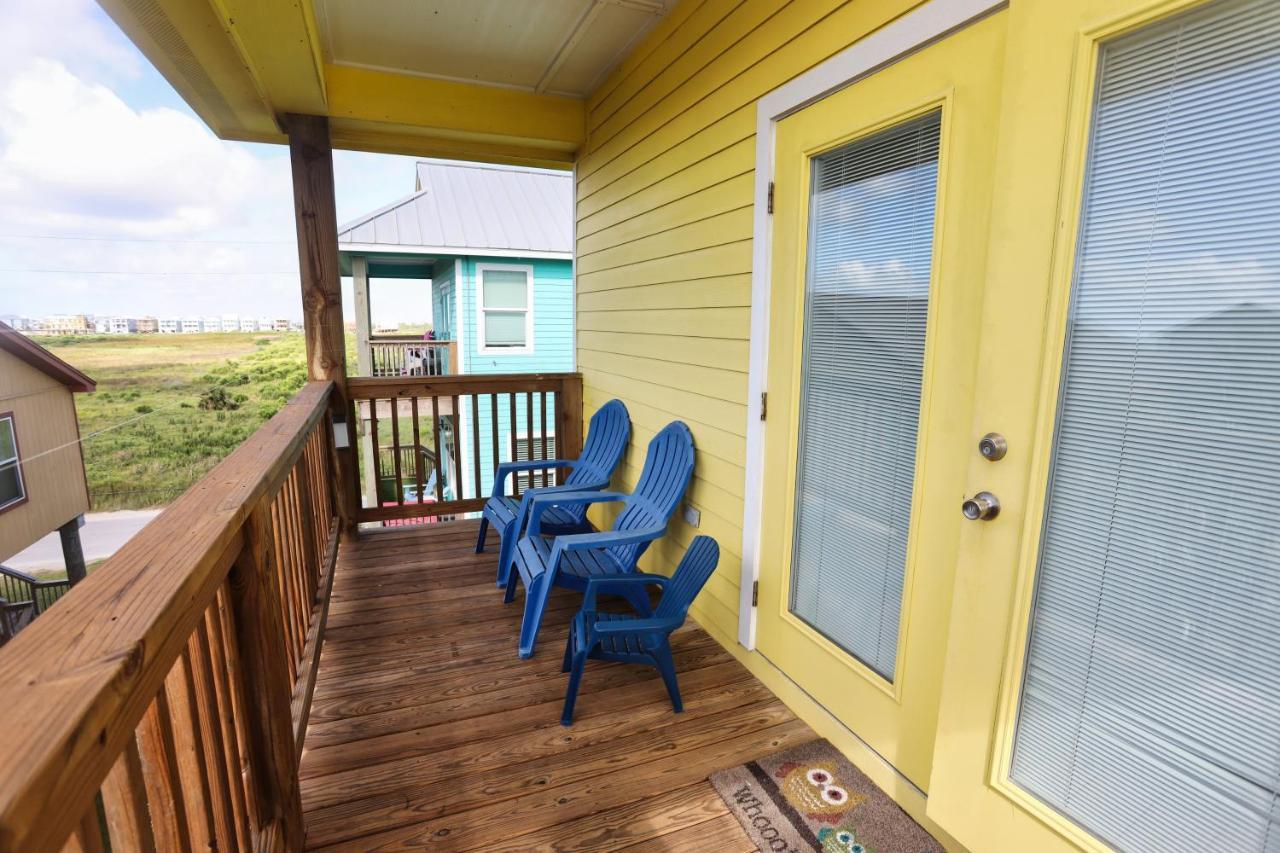 Holiday home Yellow Haven, Decks, Views, Mere Steps To *