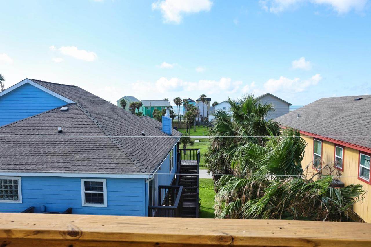 Holiday home Yellow Haven, Decks, Views, Mere Steps To Galveston